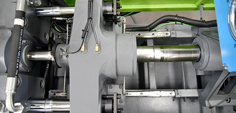 J9.COMDF注塑机-注射装置